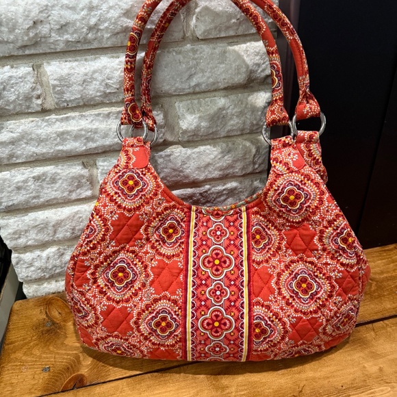 Vera Bradley Saddle Up Cross Body Bag Hello Dahlia Quilted Magnetic Close NWOT - Picture 1 of 9